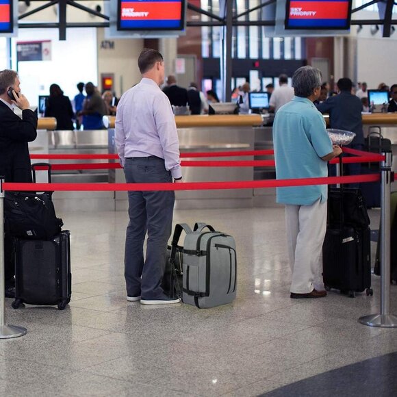 🆕Men's Green Polyester 40L FAA Flight Approved Weekender Backpack Carry-On - Picture 8 of 9